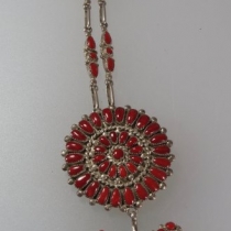 Pin/pendant with chain by Lorraine Waatsa